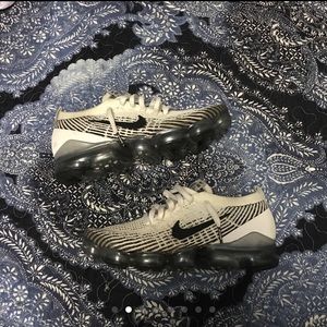 vapormax flyknit 3 zebra